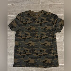 Old Navy soft wash camo tee MEDIUM